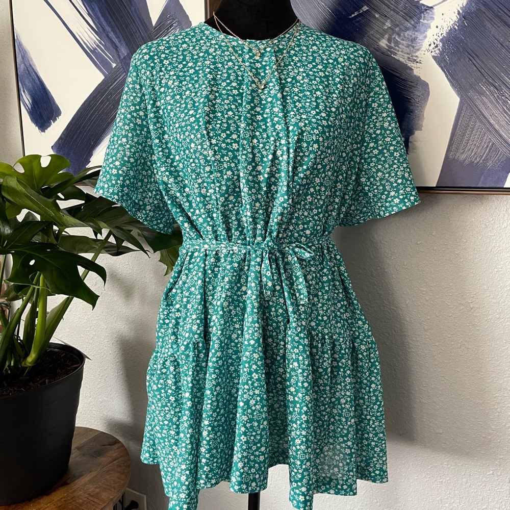 Women’s floral spring dress